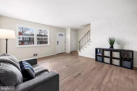 5661 Arnhem Rd, Baltimore, MD 21206 photo 3