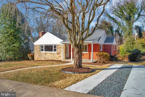 701 Fairway Dr, Towson, MD 21286