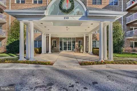 210 Belmont Forest Ct #305, Lutherville Timonium, MD 21093