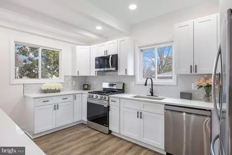 Kitchen - 1014 Overbrook, Baltimore, MD 21239 photo 2 of 3