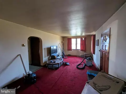 Living - 8212 Diamond Point Rd, Baltimore, MD 21224 photo 1 of 2