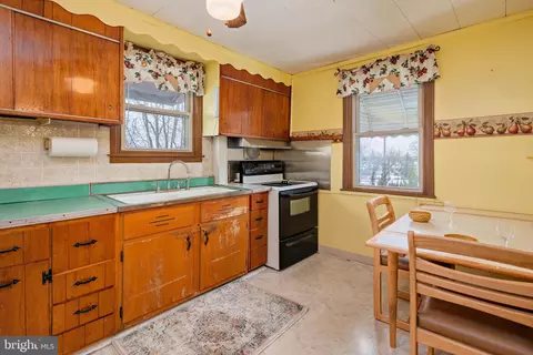 Kitchen - 7405 Chesapeake Ave, Edgemere, MD 21219 photo 3 of 4