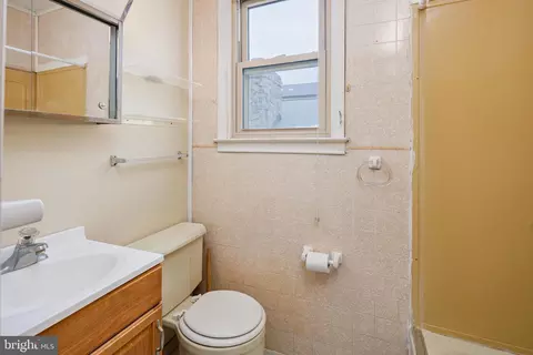 Bath - 7405 Chesapeake Ave, Edgemere, MD 21219 photo 3 of 3