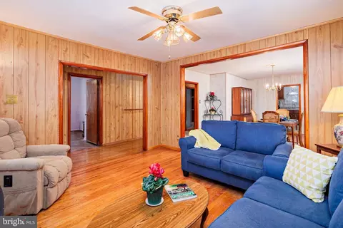 Living - 7405 Chesapeake Ave, Edgemere, MD 21219 photo 1 of 5