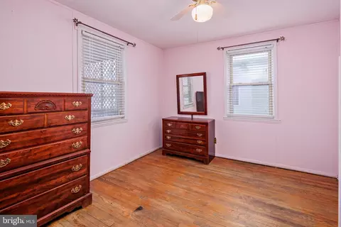 Bedroom - 7405 Chesapeake Ave, Edgemere, MD 21219 photo 2 of 11