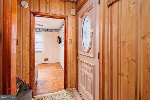 Entry Way - 7405 Chesapeake Ave, Edgemere, MD 21219 photo 1 of 6