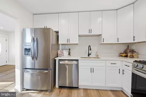 Kitchen - 27 Terrace Rd, Essex, MD 21221 photo 1 of 1