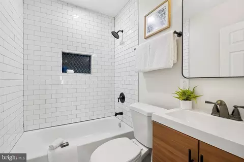 Bath - 27 Terrace Rd, Essex, MD 21221 photo 1 of 3