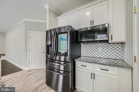 9655 Davison Rd, Middle River, MD 21220 photo 14