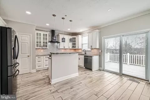 9655 Davison Rd, Middle River, MD 21220 photo 9