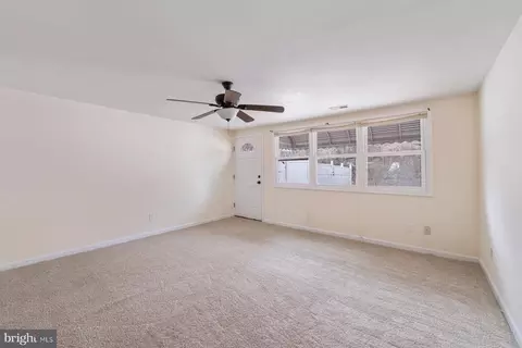 Living - 3167 Kessler Rd, Halethorpe, MD 21227 photo 2 of 2