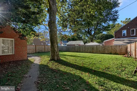 Exterior - 3004 Dunmore Rd, Dundalk, MD 21222 photo 7 of 11