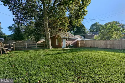 Exterior - 3004 Dunmore Rd, Dundalk, MD 21222 photo 8 of 11