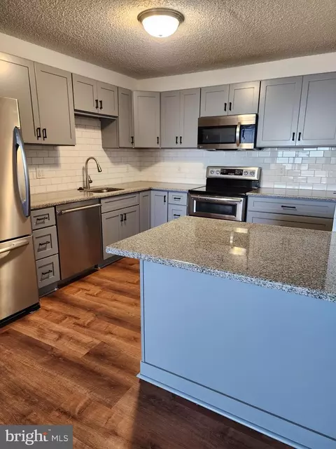Kitchen - 205 Joppa Rd #2405, Towson, MD 21286 photo 3 of 5
