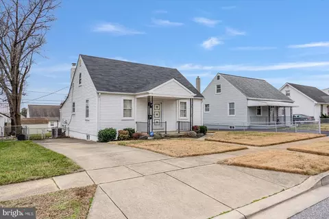 1528 Leslie Rd, Dundalk, MD 21222