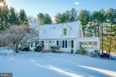 10 Autumn Winds Ct, Reisterstown, MD 21136