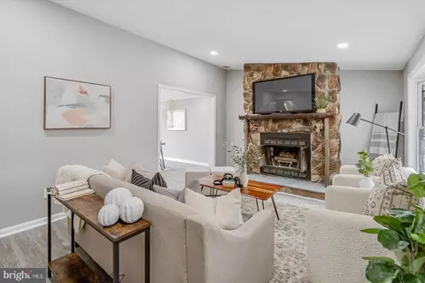 18733 Spooks Hill Rd, Parkton, MD 21120