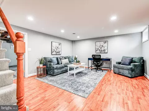 Living - 245 Brandon Rd, Baltimore, MD 21212 photo 3 of 3