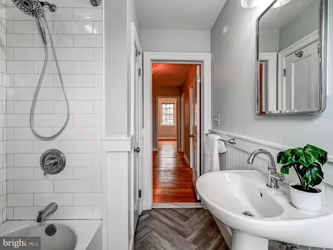 Bath - 245 Brandon Rd, Baltimore, MD 21212 photo 2 of 2