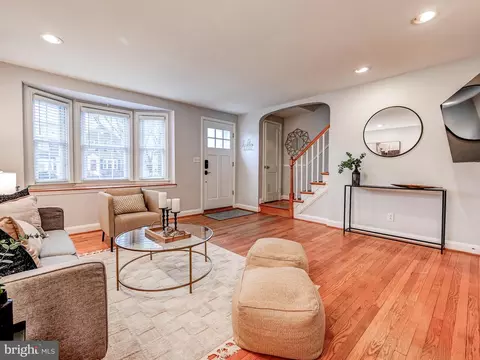Entry Way - 245 Brandon Rd, Baltimore, MD 21212 photo 1 of 1