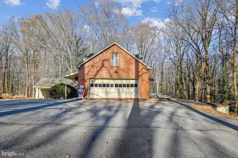 616 Gun Rd, Halethorpe, MD 21227