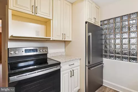 Kitchen - 614 Gun, Halethorpe, MD 21227 photo 3 of 3