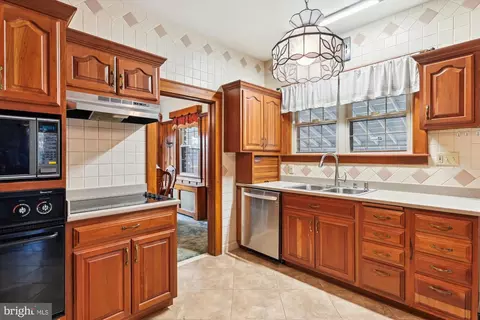 Kitchen - 614 Gun, Halethorpe, MD 21227 photo 1 of 3