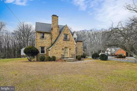 Exterior - 614 Gun, Halethorpe, MD 21227 photo 2 of 17