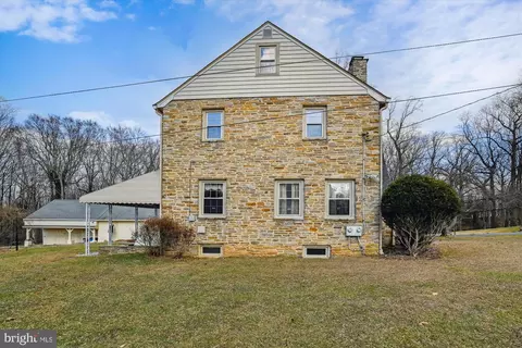 Exterior - 614 Gun, Halethorpe, MD 21227 photo 3 of 17
