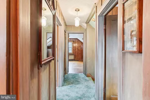 Entry Way - 614 Gun, Halethorpe, MD 21227 photo 6 of 14