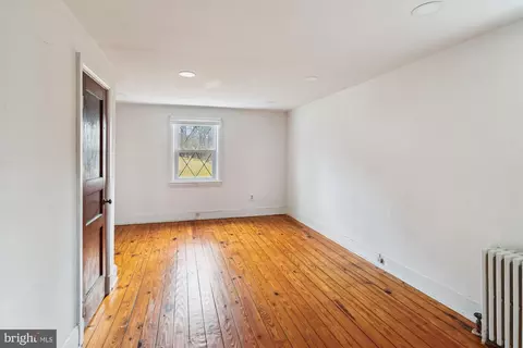 Bedroom - 614 Gun, Halethorpe, MD 21227 photo 13 of 17