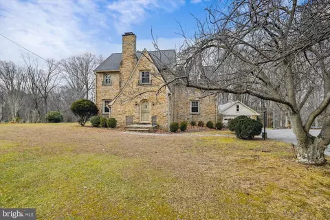 614 Gun, Halethorpe, MD 21227