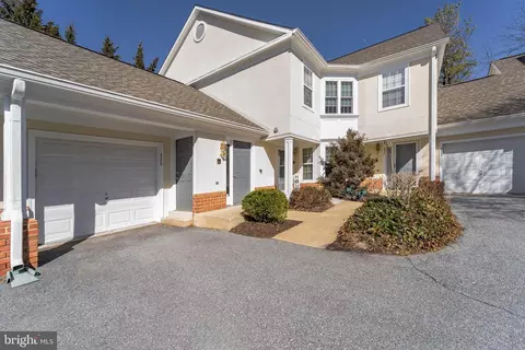 9228 James Howard Ln #9228, Pikesville, MD 21208