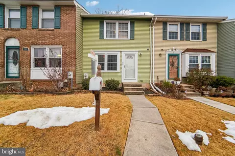 8 Baltistan Ct, Rosedale, MD 21237
