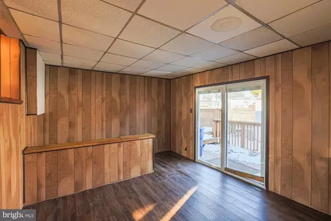 Living - 4 Elm Dr, Middle River, MD 21220 photo 3 of 6