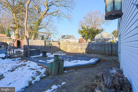 Exterior - 4 Elm Dr, Middle River, MD 21220 photo 7 of 7