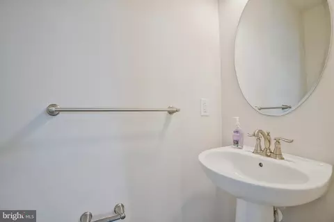 2 Gates Mill Ct, Baltimore, MD 21227 photo 15