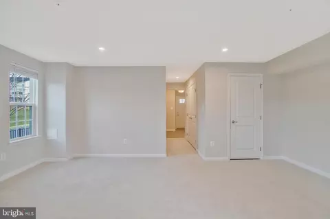 2 Gates Mill Ct, Baltimore, MD 21227 photo 6
