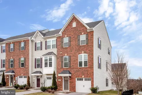 2 Gates Mill Ct, Baltimore, MD 21227 photo 2