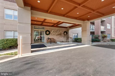 12251 Roundwood Rd #402, Lutherville Timonium, MD 21093