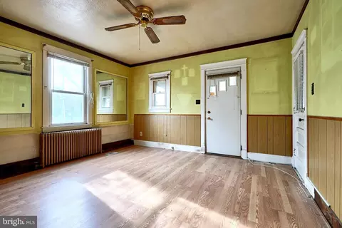 2013 Hammonds Ferry Rd, Halethorpe, MD 21227 photo 10