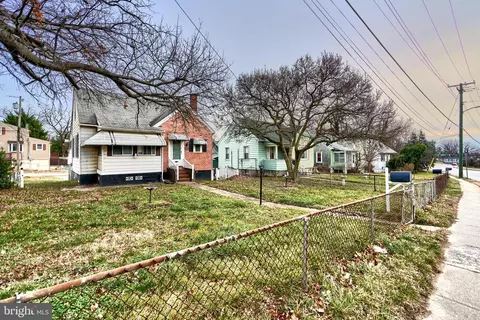 2013 Hammonds Ferry Rd, Halethorpe, MD 21227 photo 8