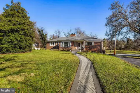 7705 Park Heights Ave, Pikesville, MD 21208
