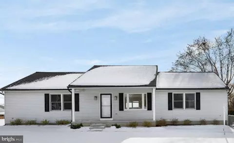7515 Battle Grove Cir, Dundalk, MD 21222