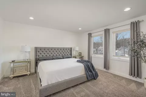Bedroom - 2824 Wells Ave, Sparrows Point, MD 21219 photo 2 of 4