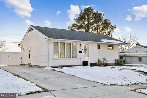 4711 Mawani Rd, Baltimore, MD 21206