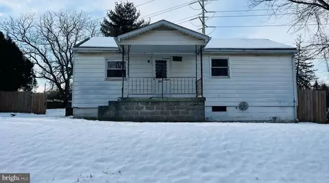 812 Race Rd, Essex, MD 21221