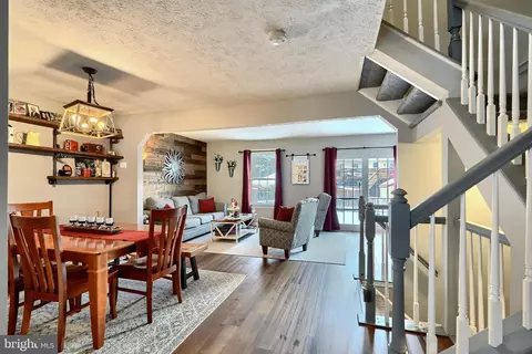 Entry Way - 13 Cedarcone Ct, Nottingham, MD 21236 photo 6 of 6