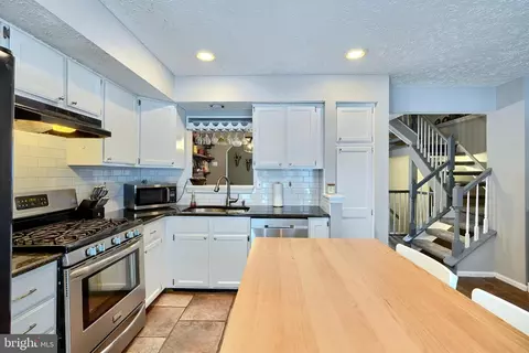 Kitchen - 13 Cedarcone Ct, Nottingham, MD 21236 photo 3 of 7