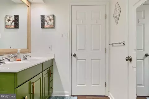 Bath - 13 Cedarcone Ct, Nottingham, MD 21236 photo 5 of 8